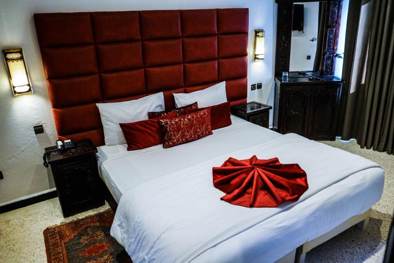 Hotel La Perle du Sud Ouarzazate Bagian luar foto