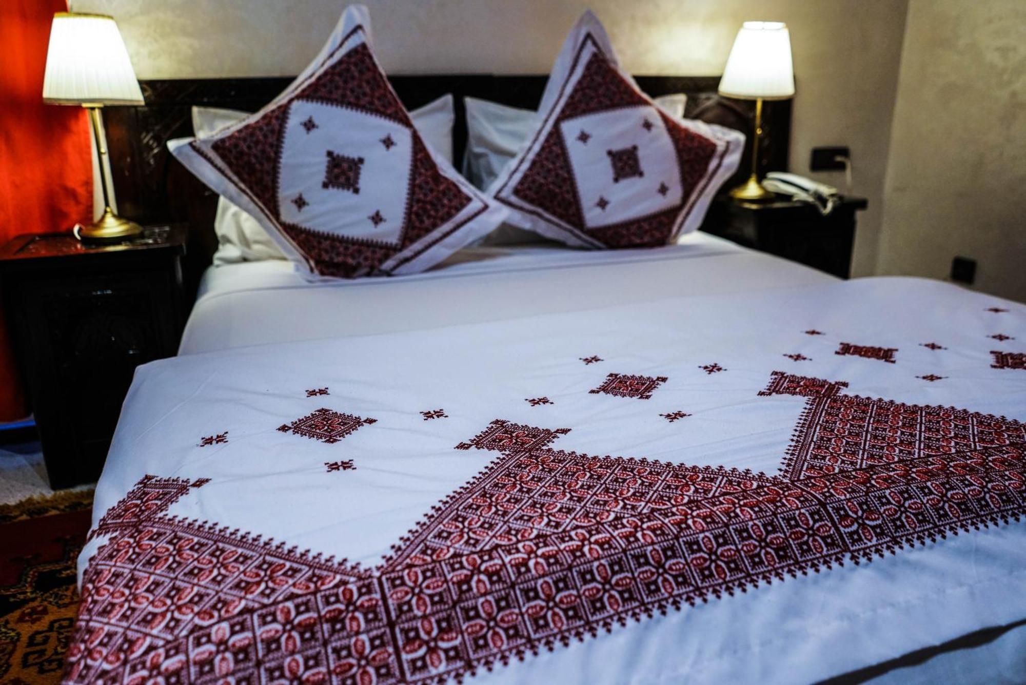 Hotel La Perle du Sud Ouarzazate Bagian luar foto