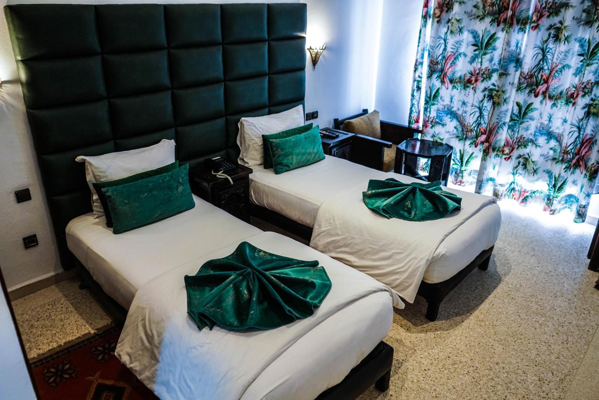 Hotel La Perle du Sud Ouarzazate Bagian luar foto