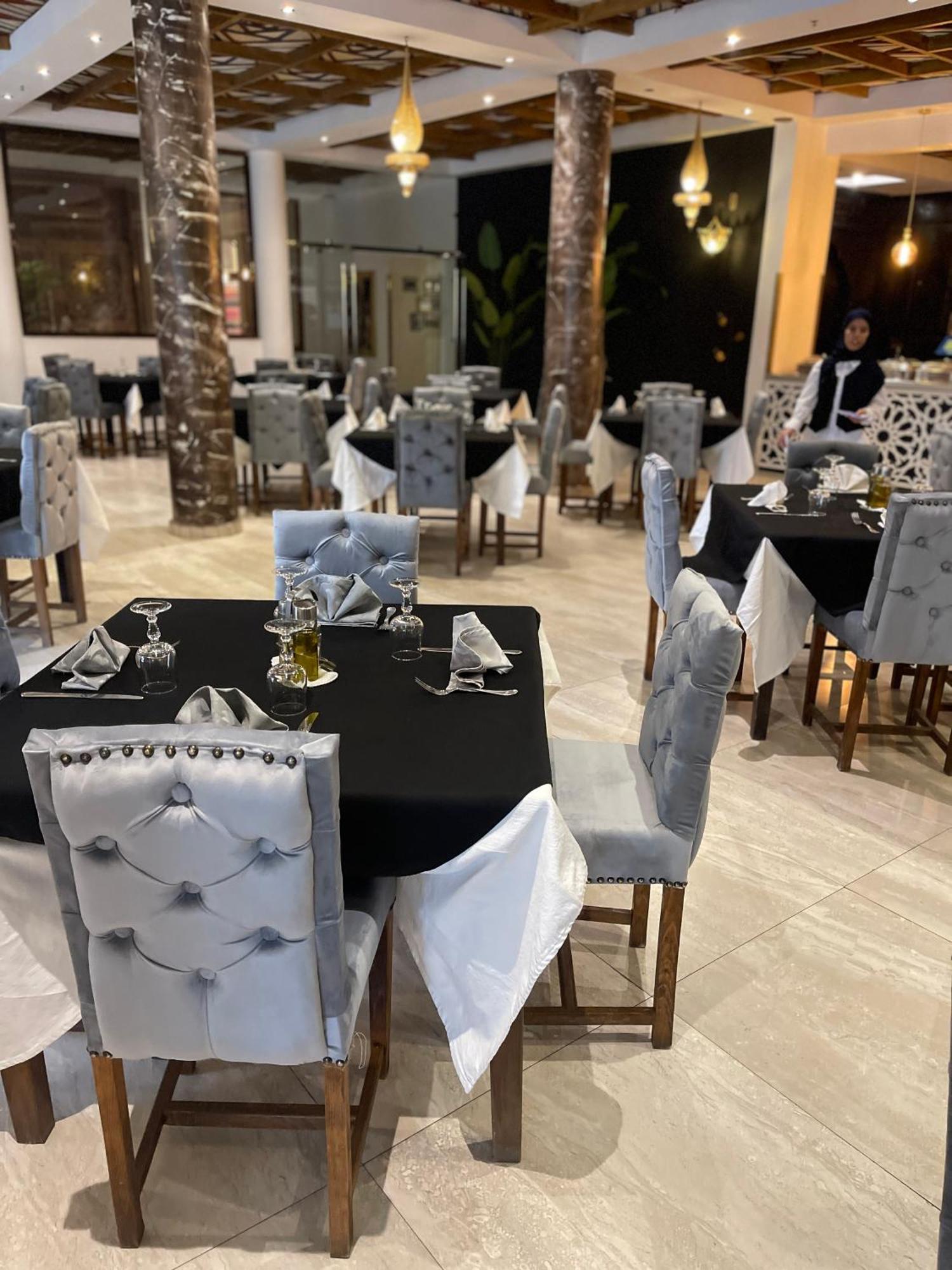 Hotel La Perle du Sud Ouarzazate Bagian luar foto